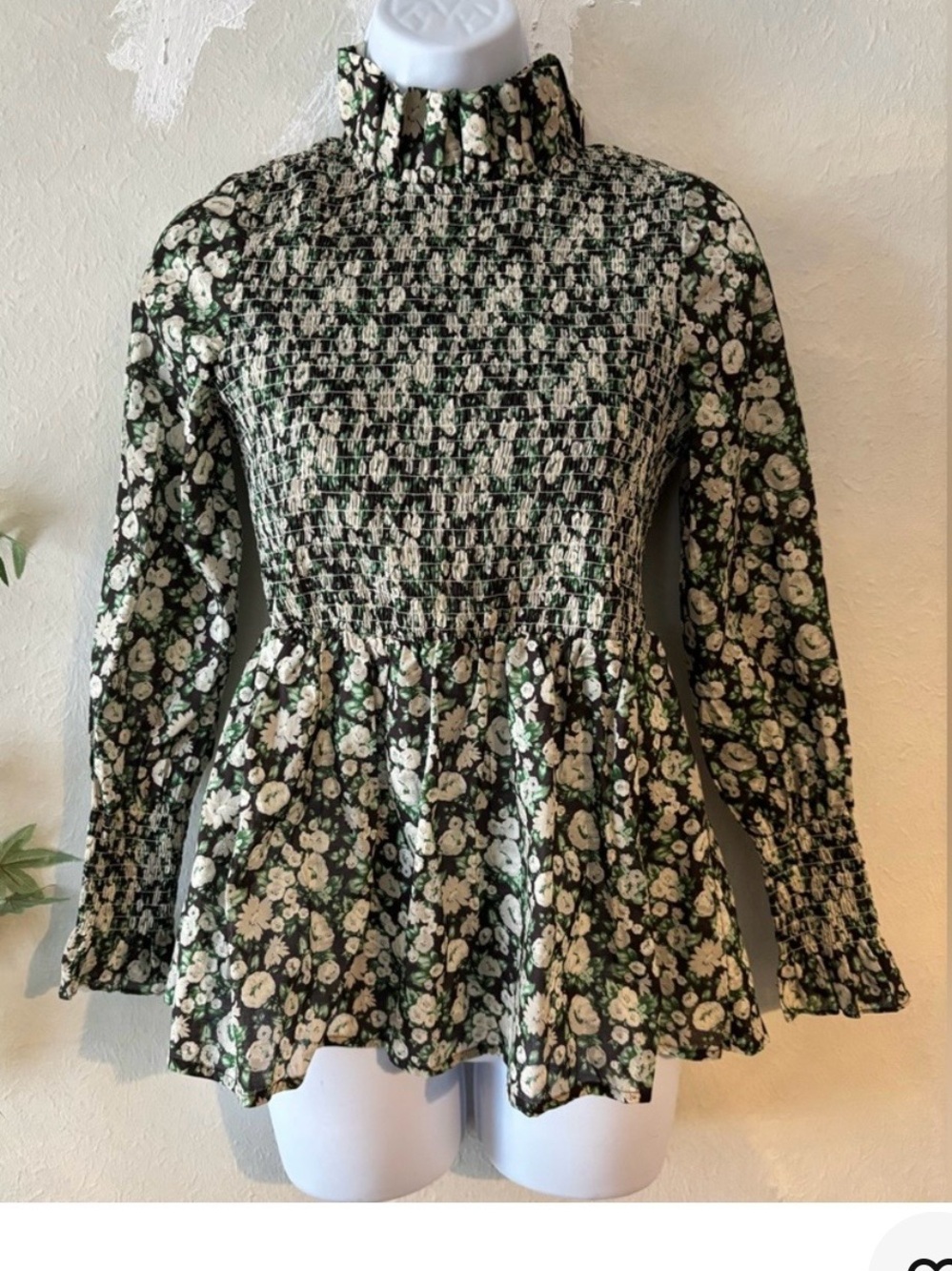 Tuckernuck Floral Smocked Peplum Top-XS